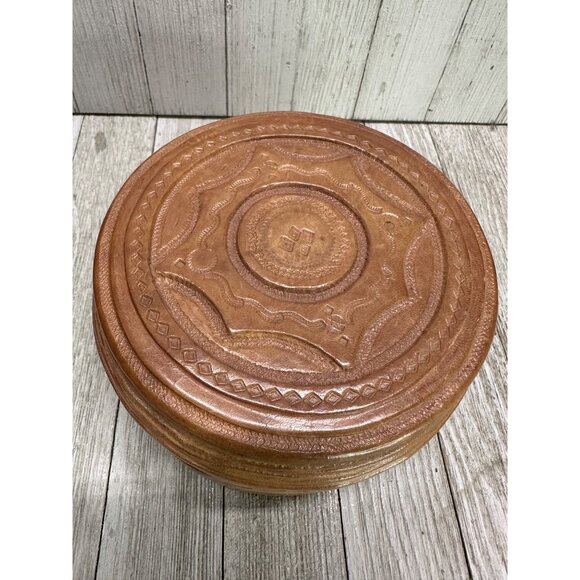 Vintage Leatherbound Decorative Symbols Storage Trinket Box 5" Diameter with Lid - Picture 4 of 12